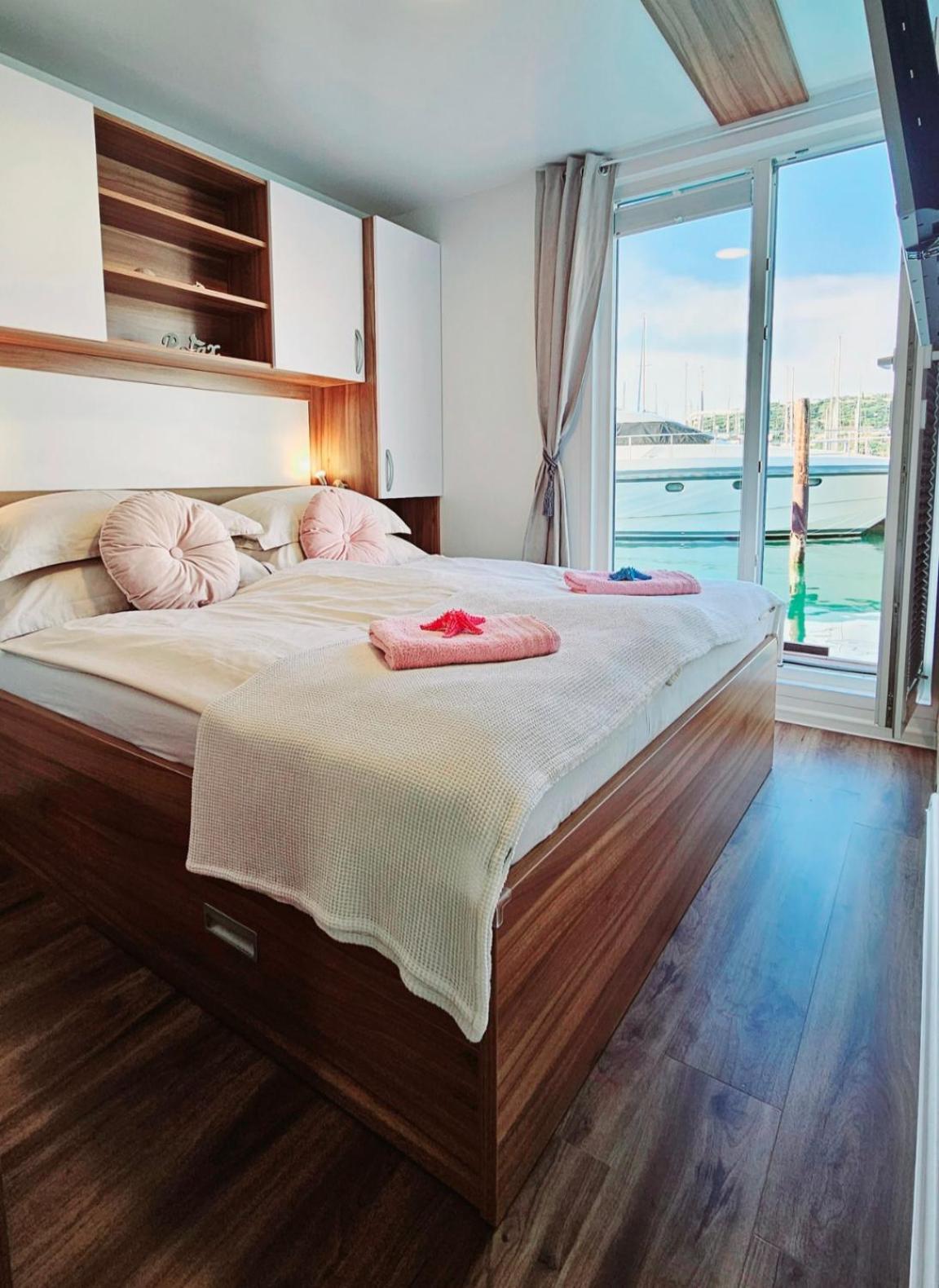 Floating Sea House - Vital Lux Порторож Екстериор снимка