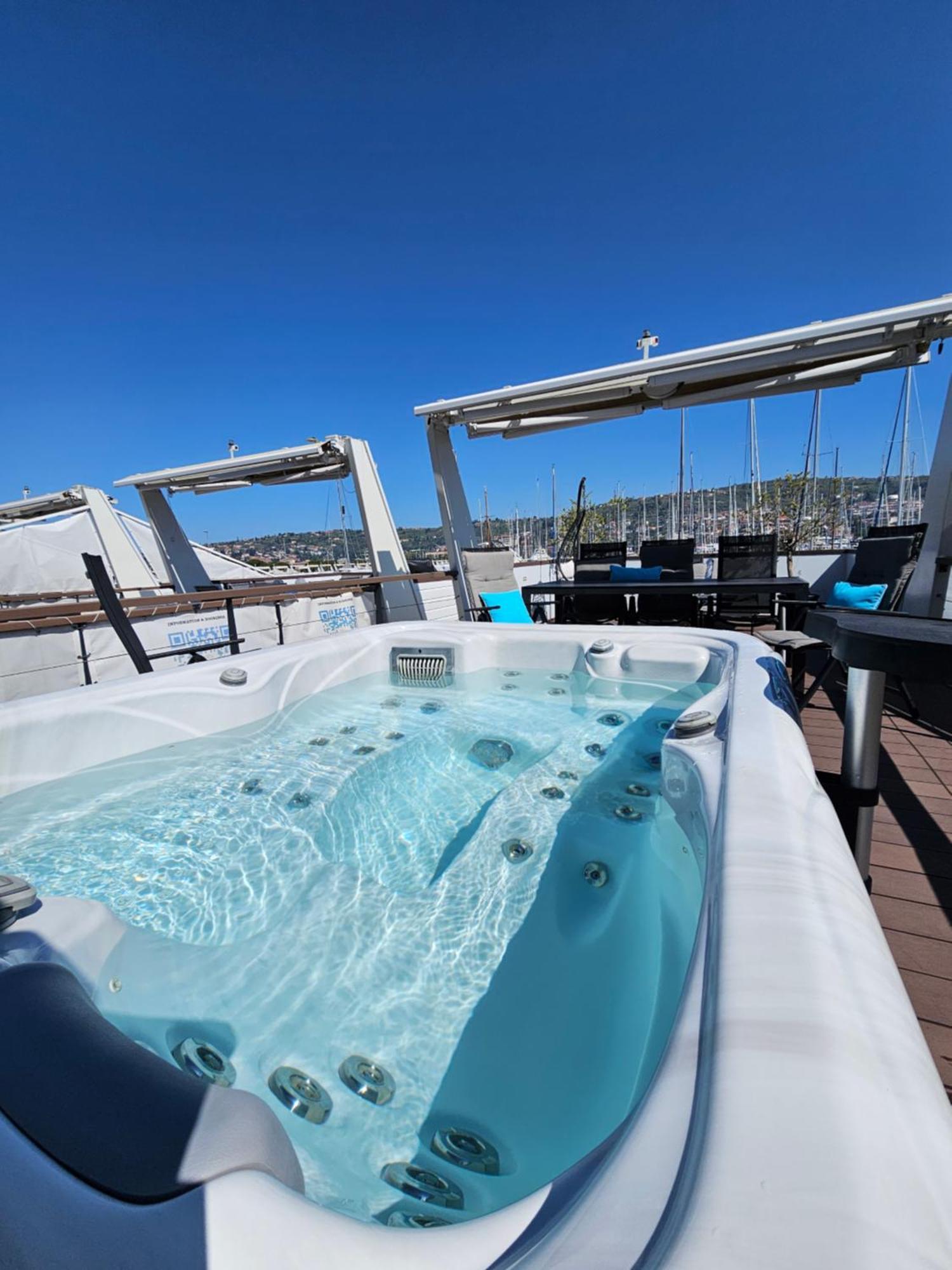 Floating Sea House - Vital Lux Порторож Екстериор снимка